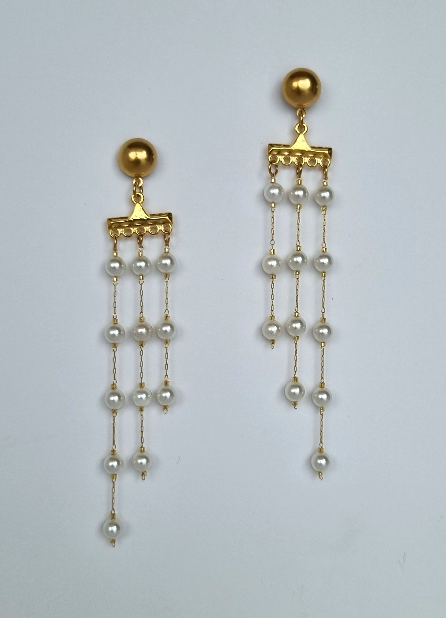 Pearls and chains earrings