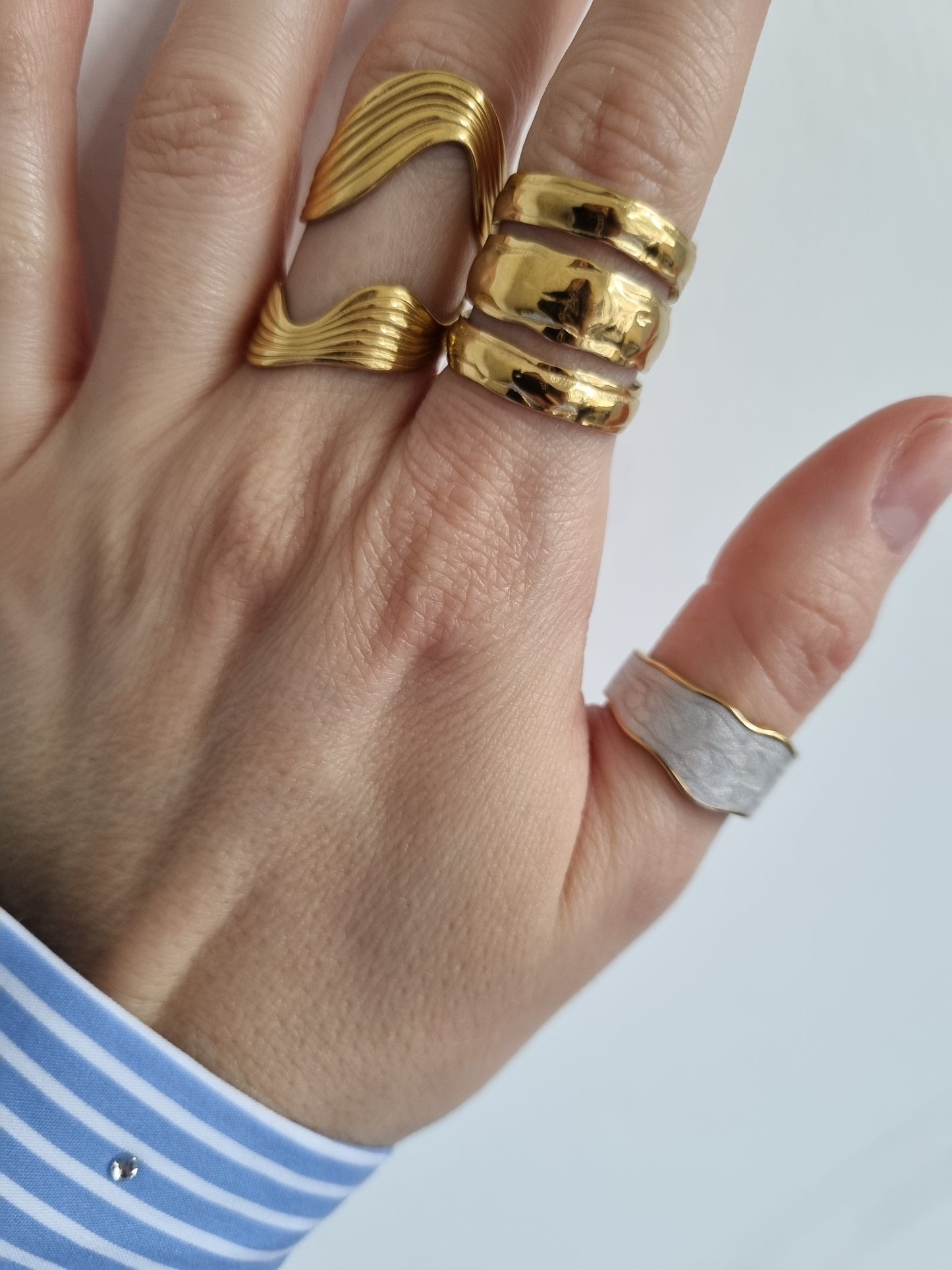 Steel asymmetric ring