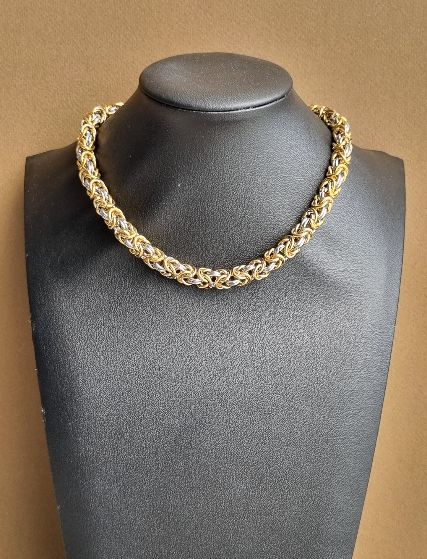 Steel 2 colored chain choker