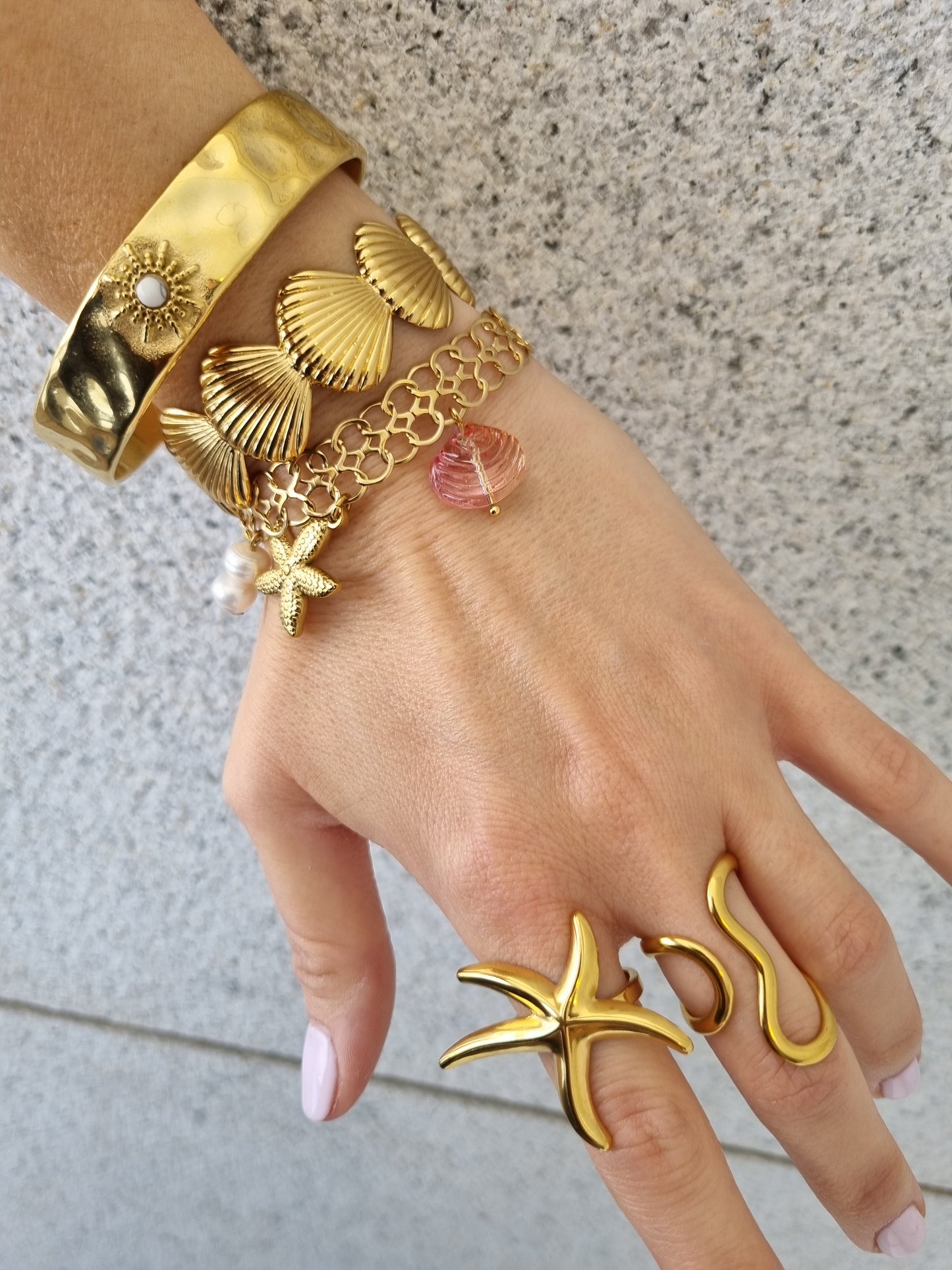 Steel asymmetric ring