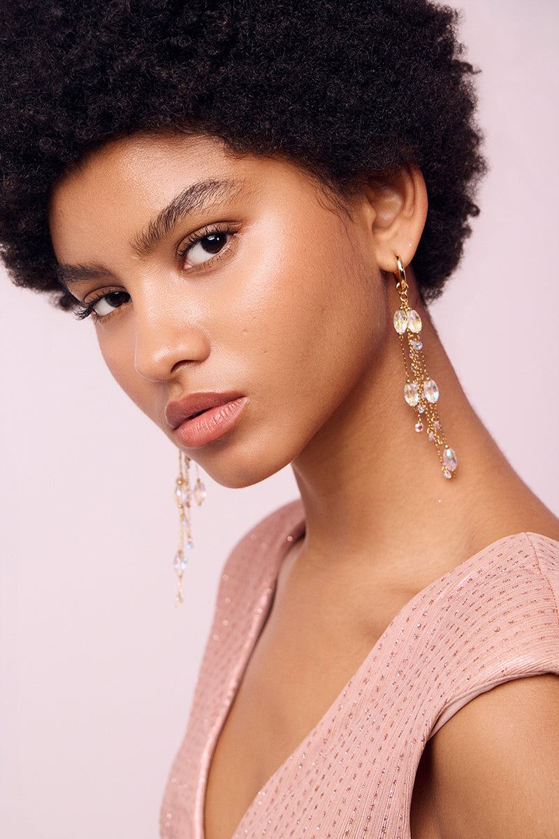 Multiple chains earrings with crystals