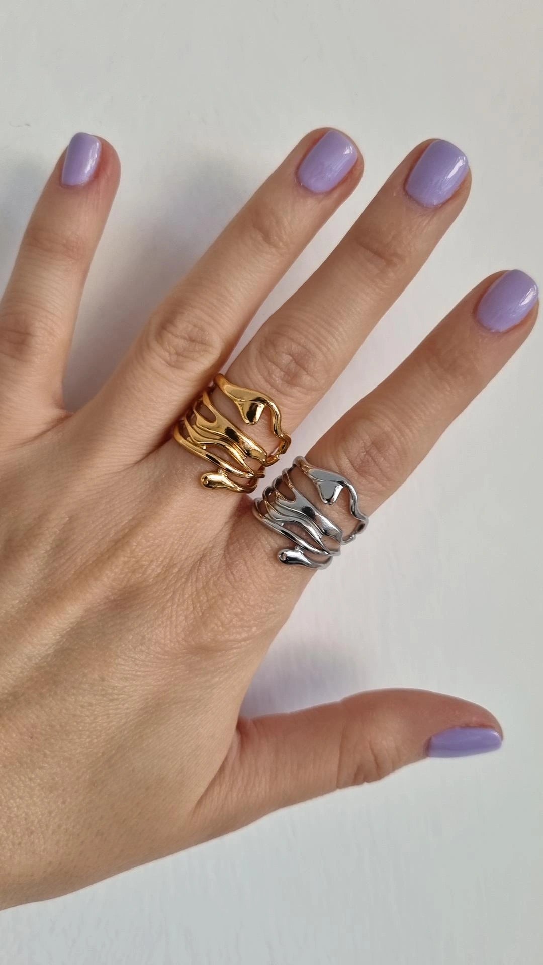 Steel wavy ring
