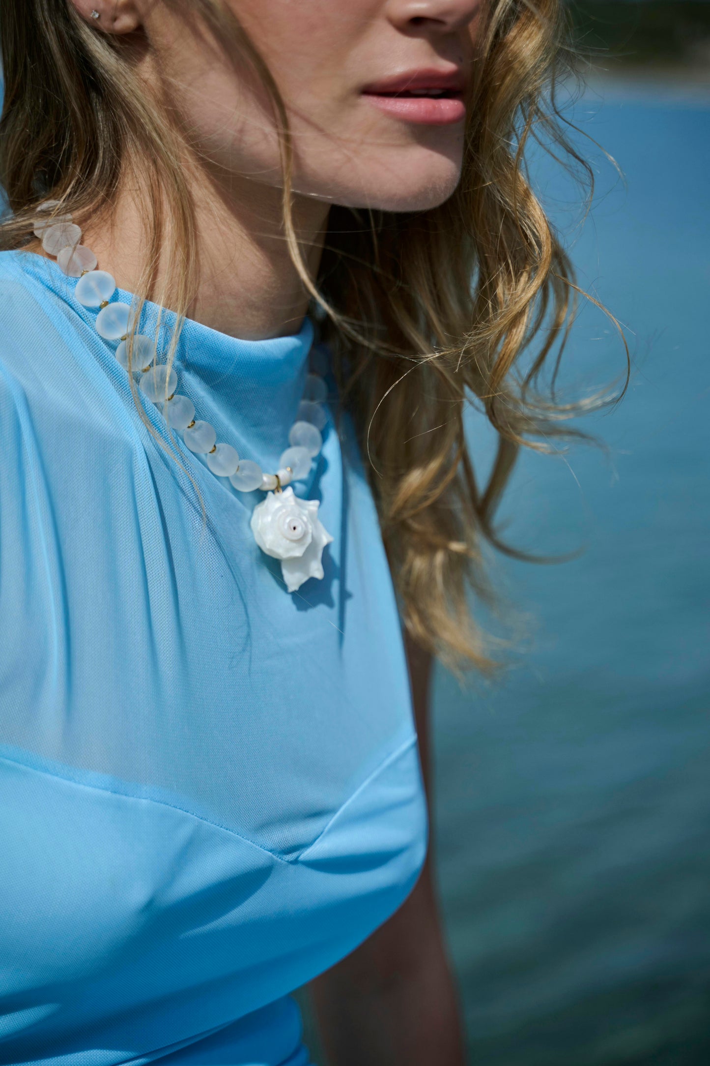 Glass beads shell necklace