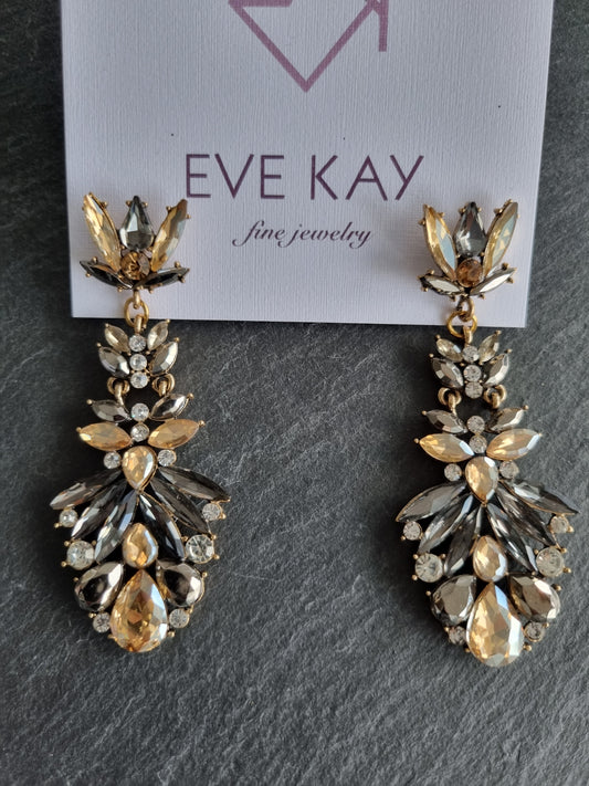 Earrings with crystals