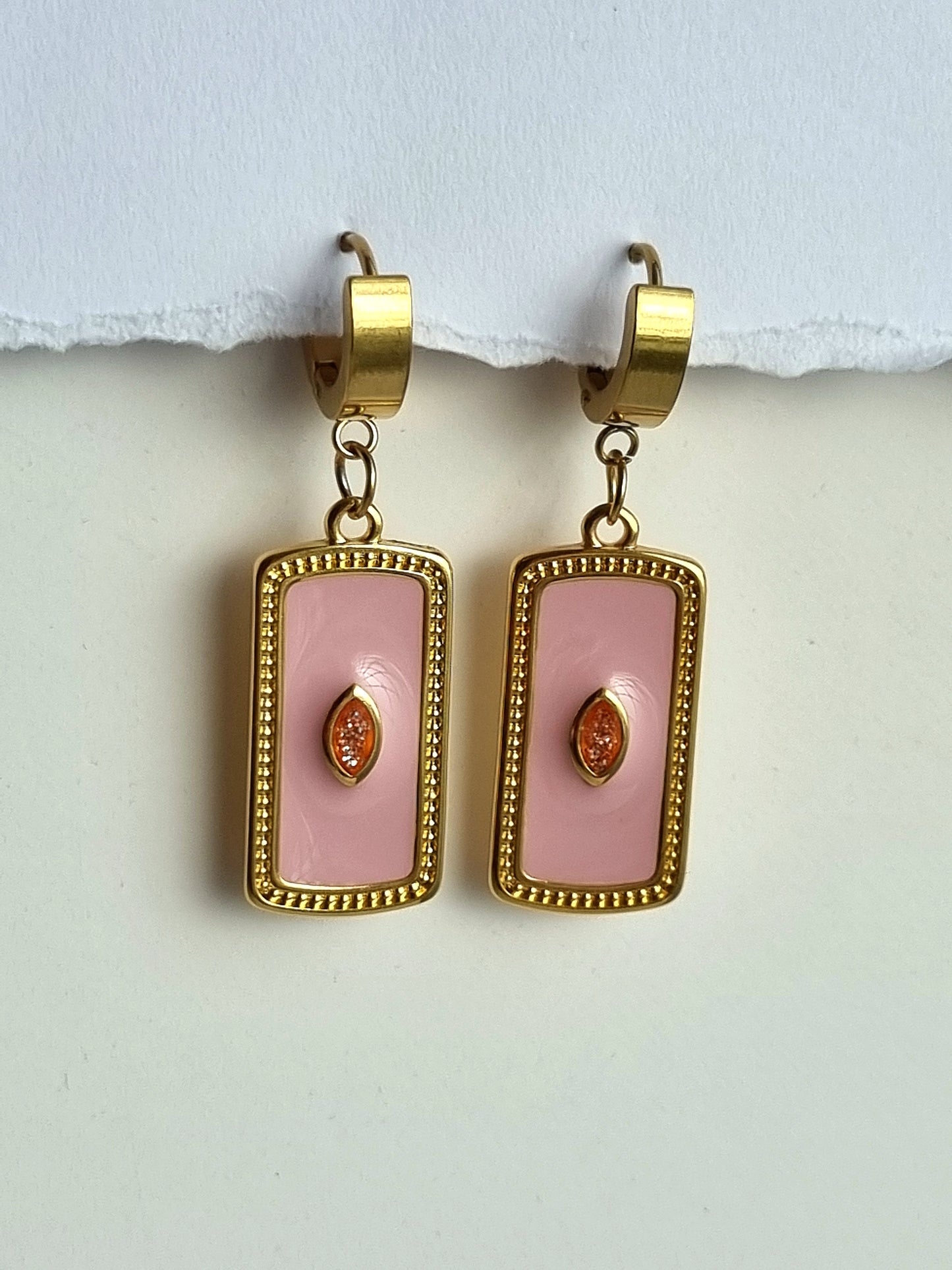 Earrings with enamel and stainless steel closure
