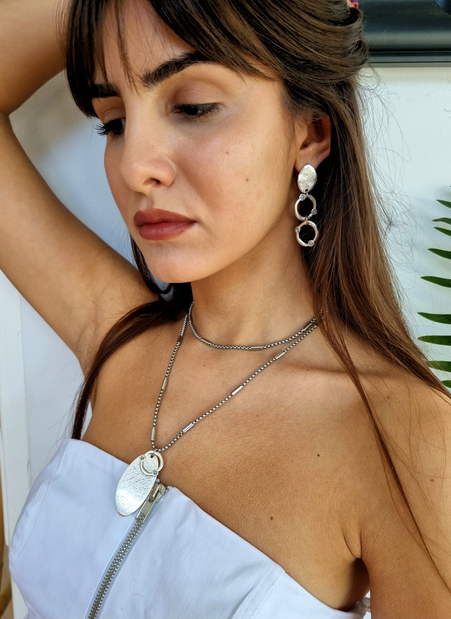 Circle and glitter earrings