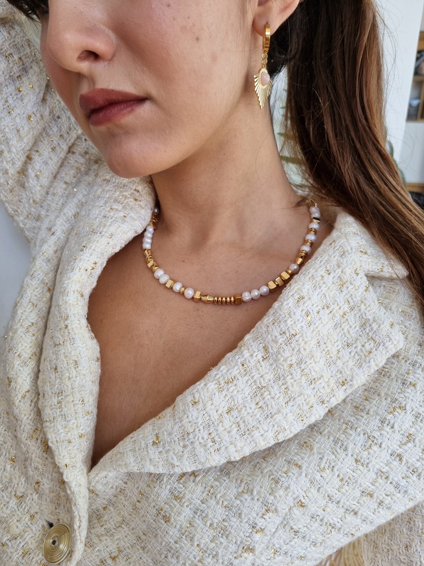 Pearls and hematites necklace