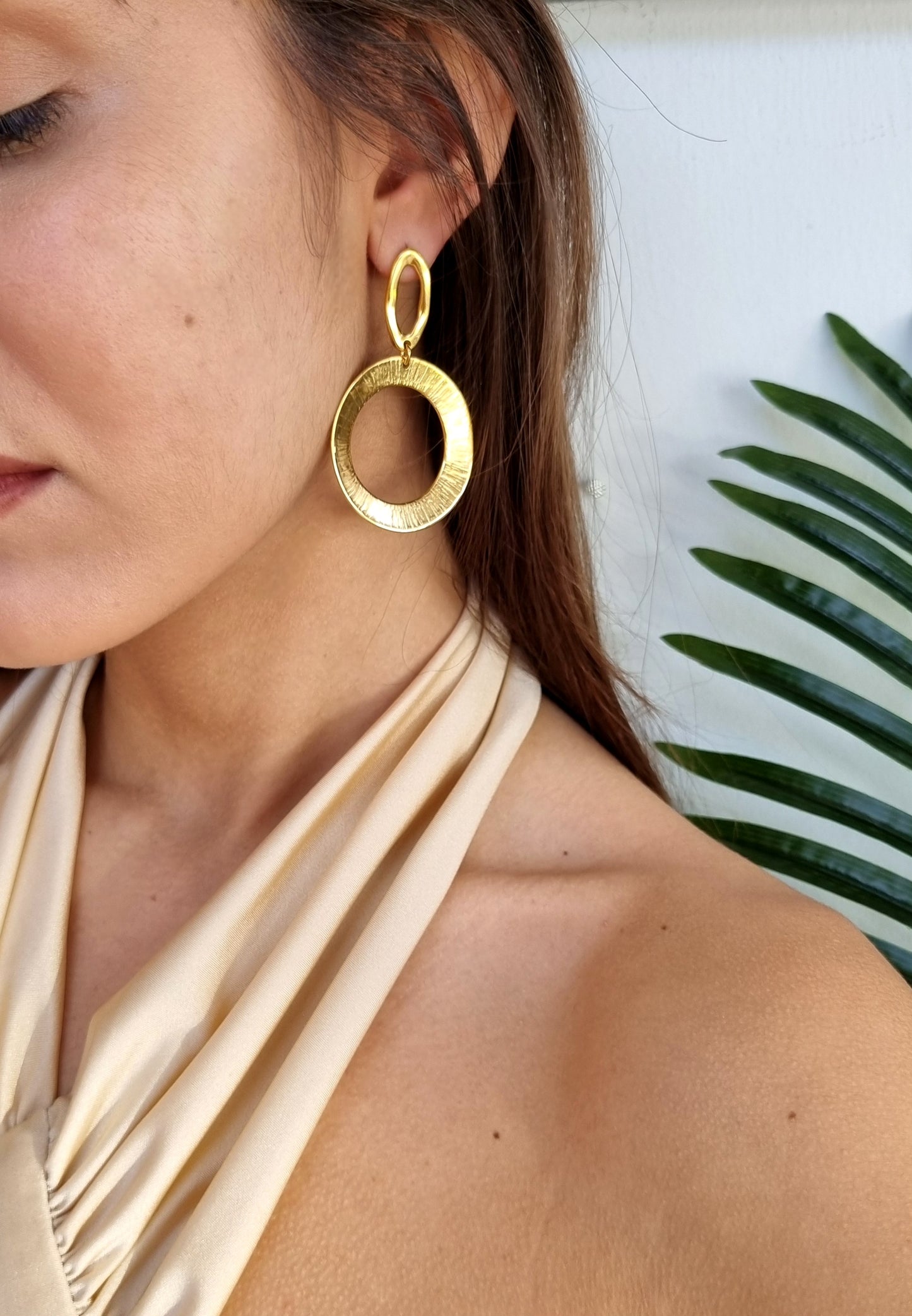Gold plated circle earrings