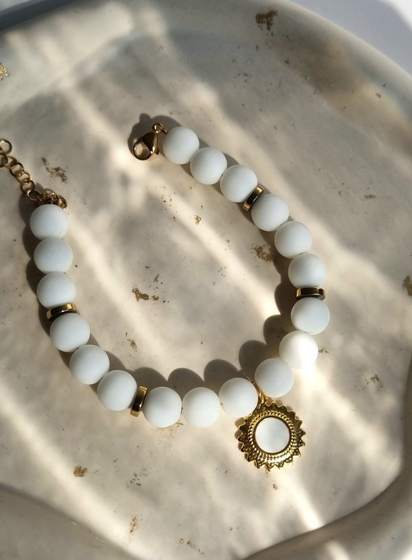 Porcelain beads bracelet