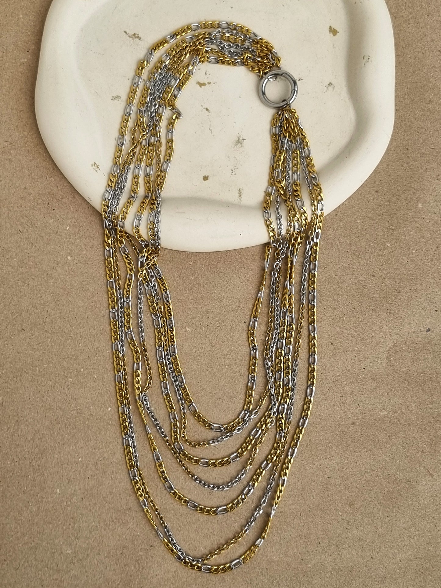 Multiple chains necklace