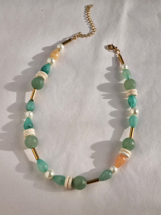 Necklace with semi-precious stones