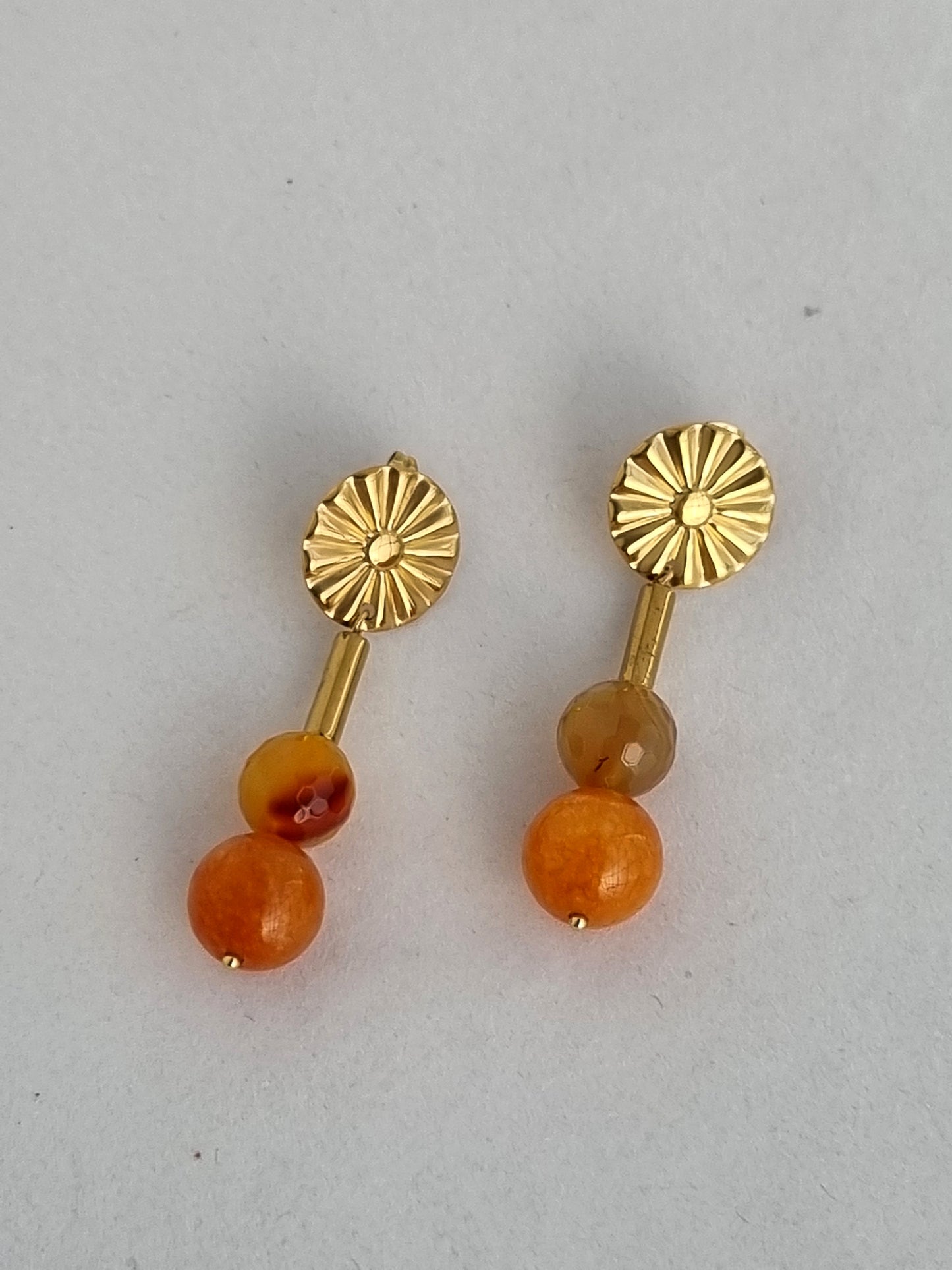 Εarrings with semi-precious stones
