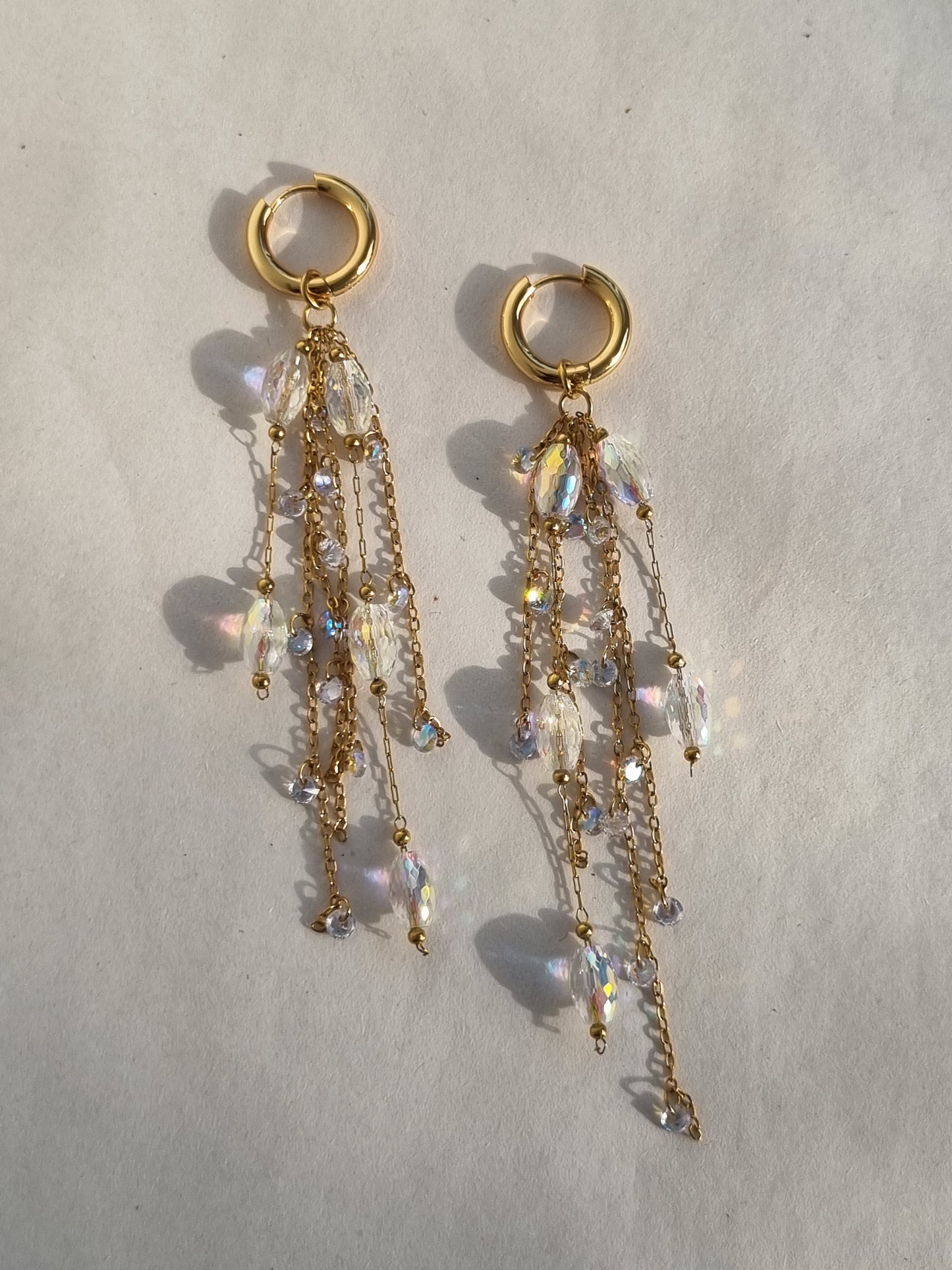 Multiple chains earrings with crystals