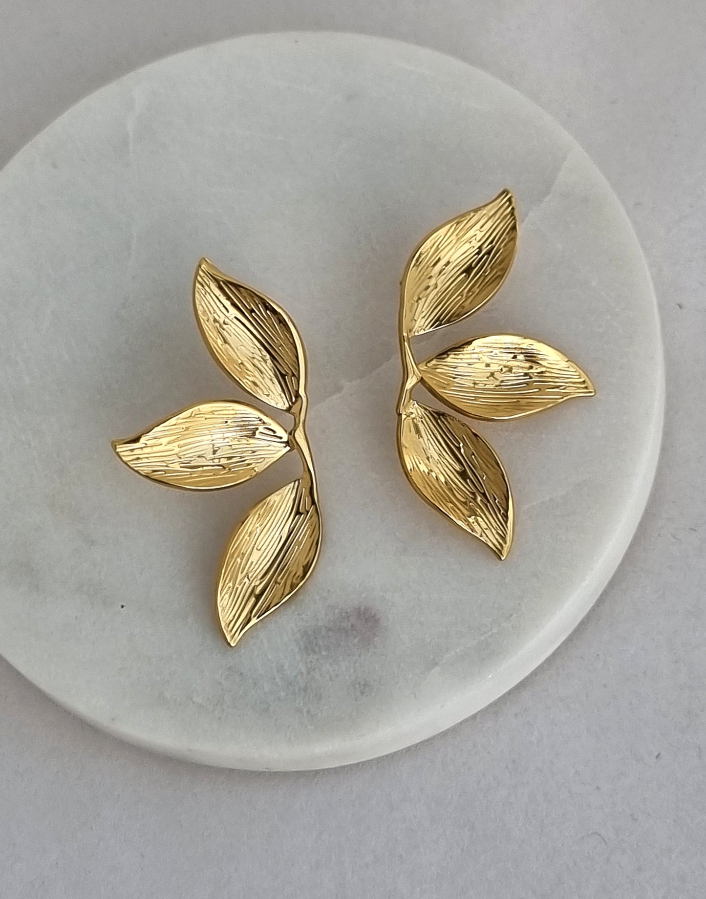 Steel leaf errings