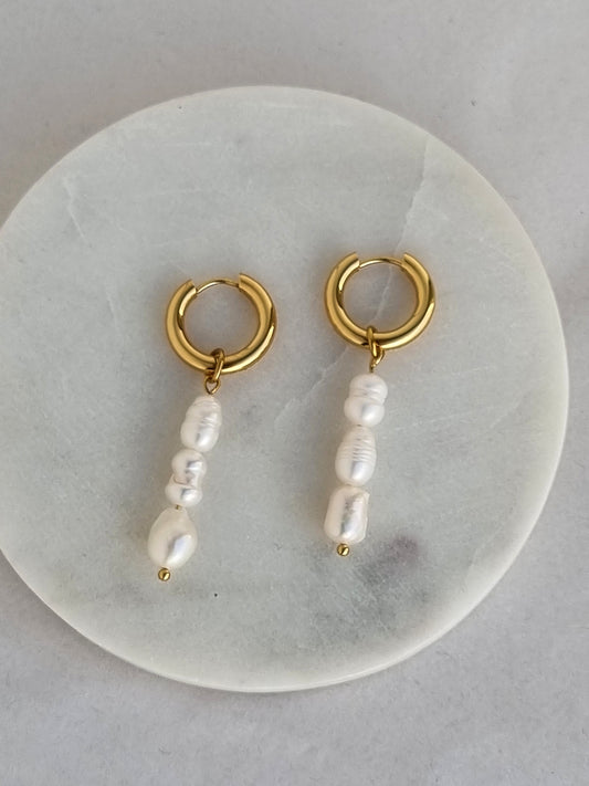Hoop earrings with fresh water pearls