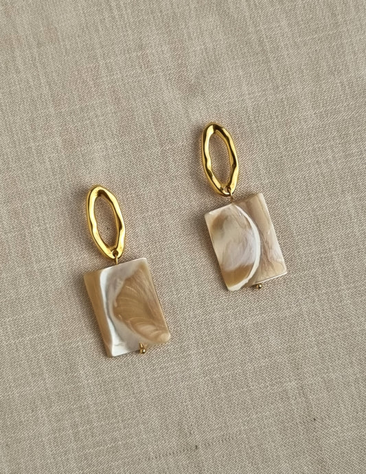 Εarrings with mother of pearl