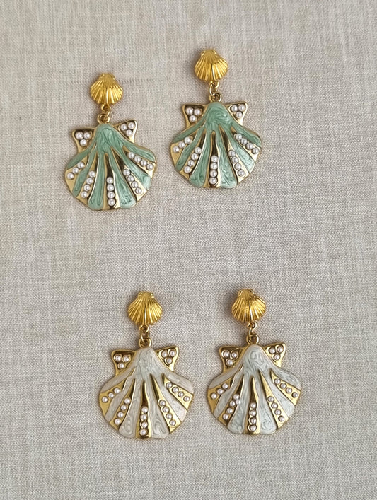 Shells earrings with pearls