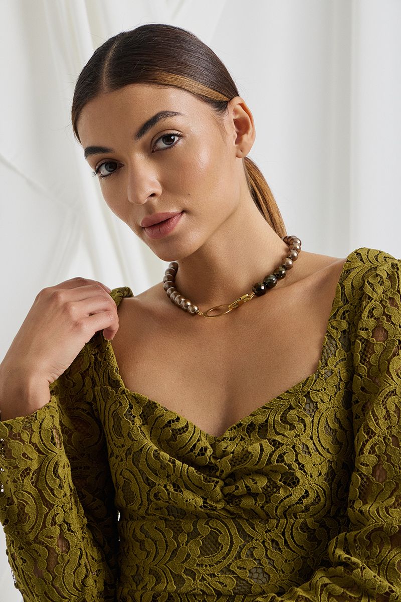 Brown pearls necklace