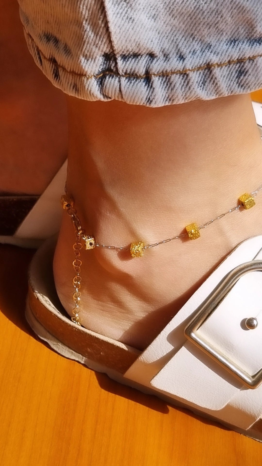 Steel anklet with cubes