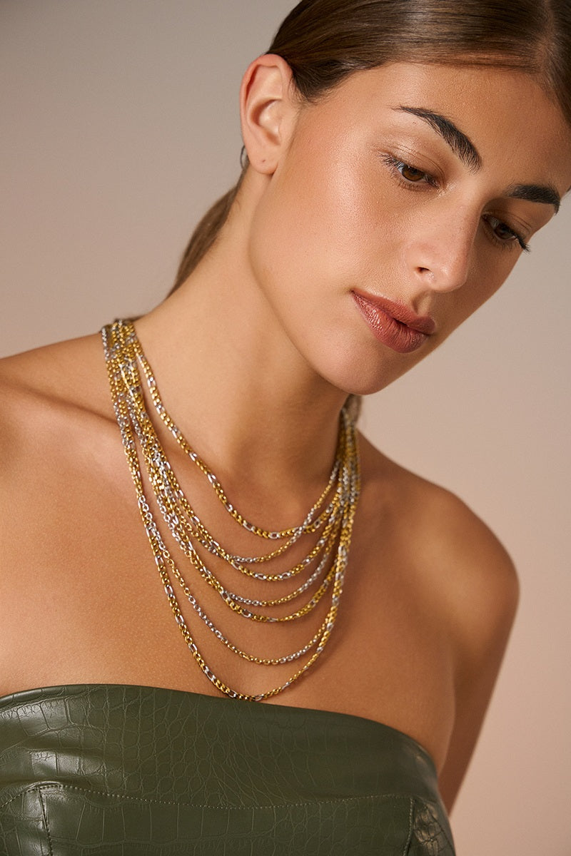 Multiple chains necklace