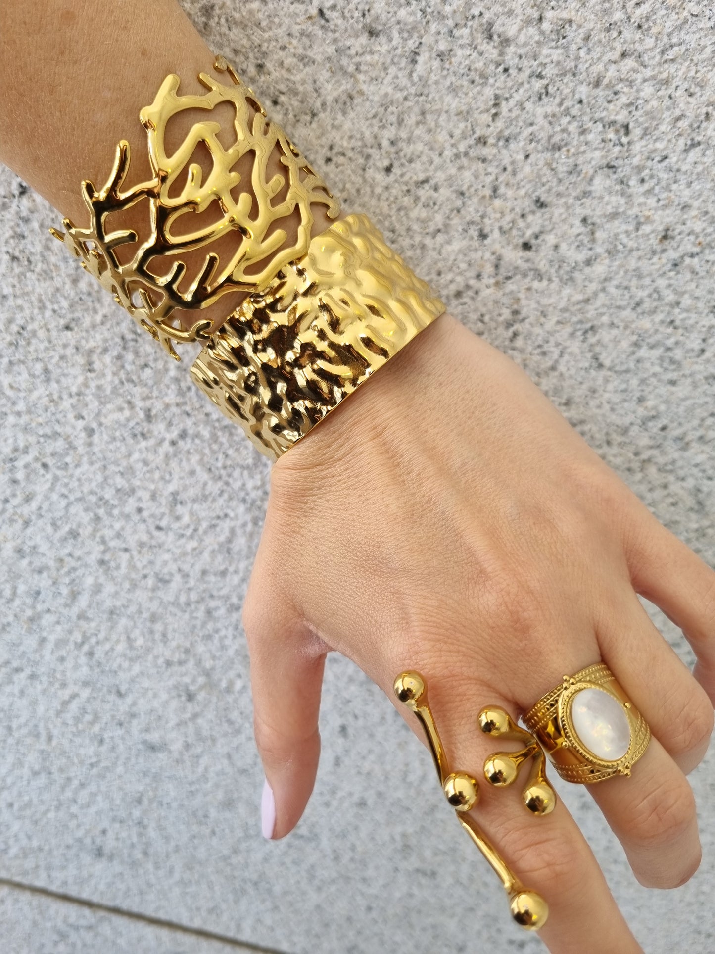 Steel corals cuff